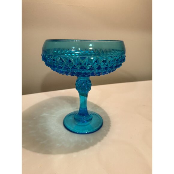 Indiana Glass Diamond Point Capri Blue Compote – UV Reactive Pedestal Candy Dish - Picture 8 of 9